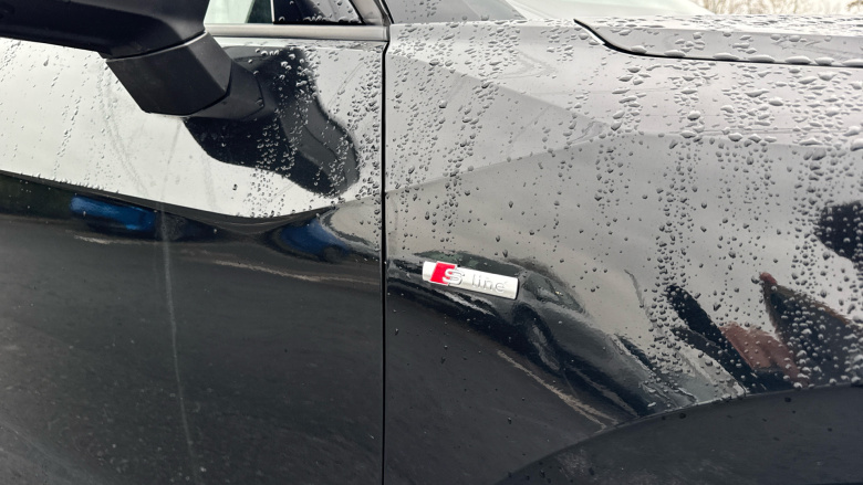 Audi Q2 30 TDI S Line 5dr Diesel Estate